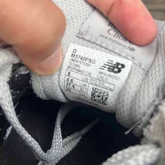 New Balance 57/40 Size US 5 (Unisex) - Picture 4 of 5